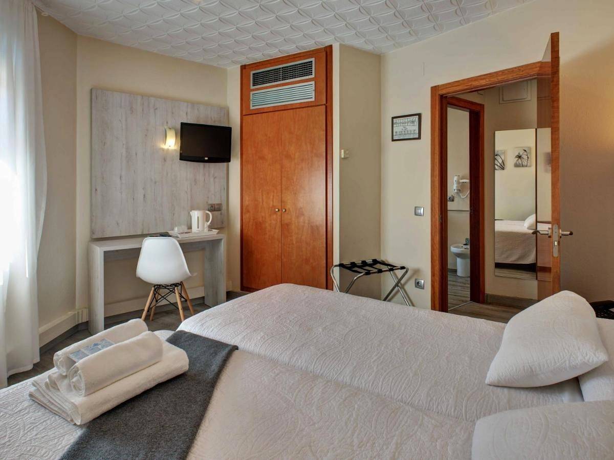 Hotel Los Angeles in Figueras, Alt Empordà