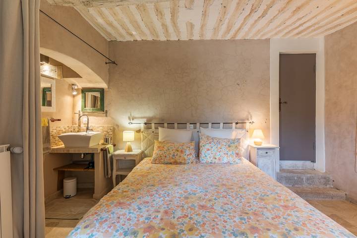 Chambre d’hôte pour 5 personnes, avec jardin dans Parc naturel régional du Luberon - 3
