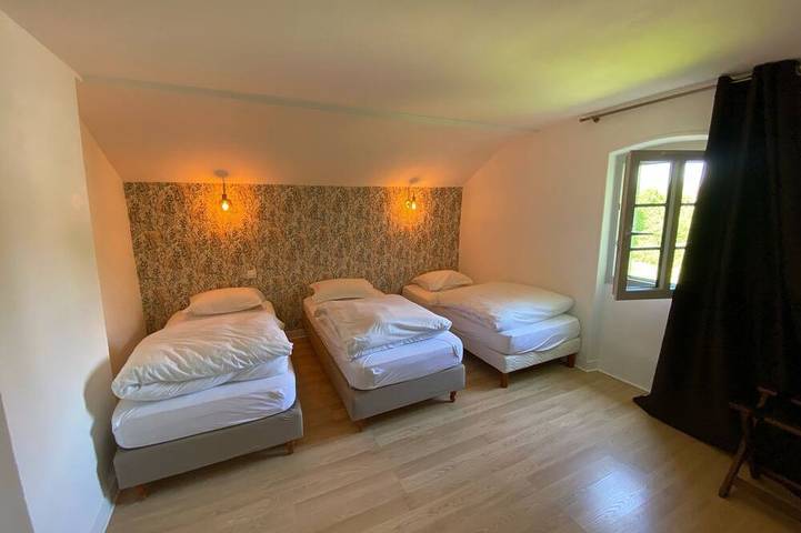 Gîte pour 4 personnes, avec piscine et jardin à Troo - 4