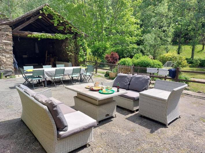 Location de vacances pour 14 personnes, avec vue et jardin, animaux acceptés à Cassagnes-Bégonhès