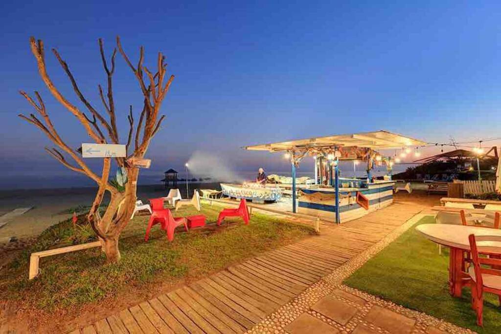 Three-Bedroom Villa in Playa de La Alcaidesa, San Roque