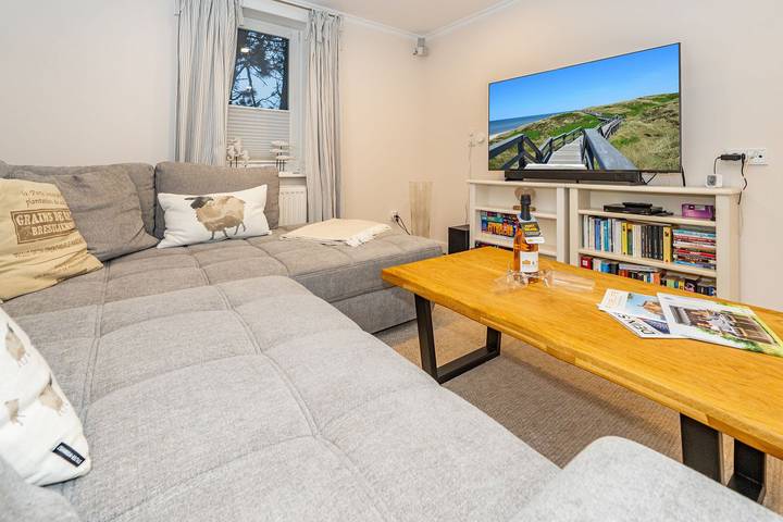 Ganze Wohnung, Hygge Hüs. - nur 550 m zum Sandstrand. Mit Terrasse & Parkplatz. in Nordfriesische Inseln (Schleswig-Holstein) (Schleswig-Holstein), Wenningstedt