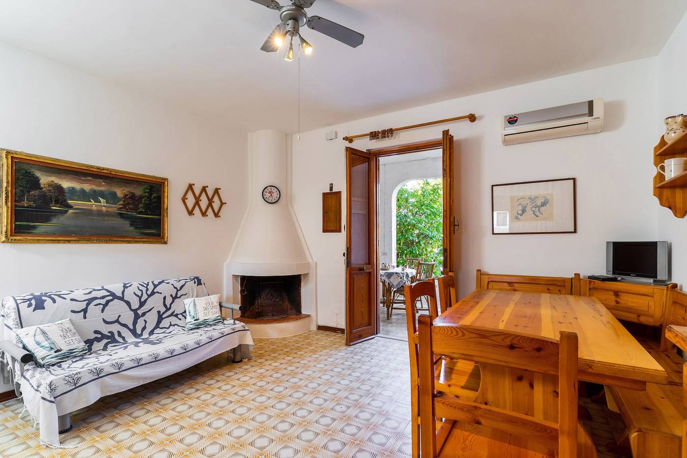 Villa 'Sabrina Con Piscina' con piscina condivisa, terrazza privata e aria condizionata in Scala di Furno, Porto Cesareo