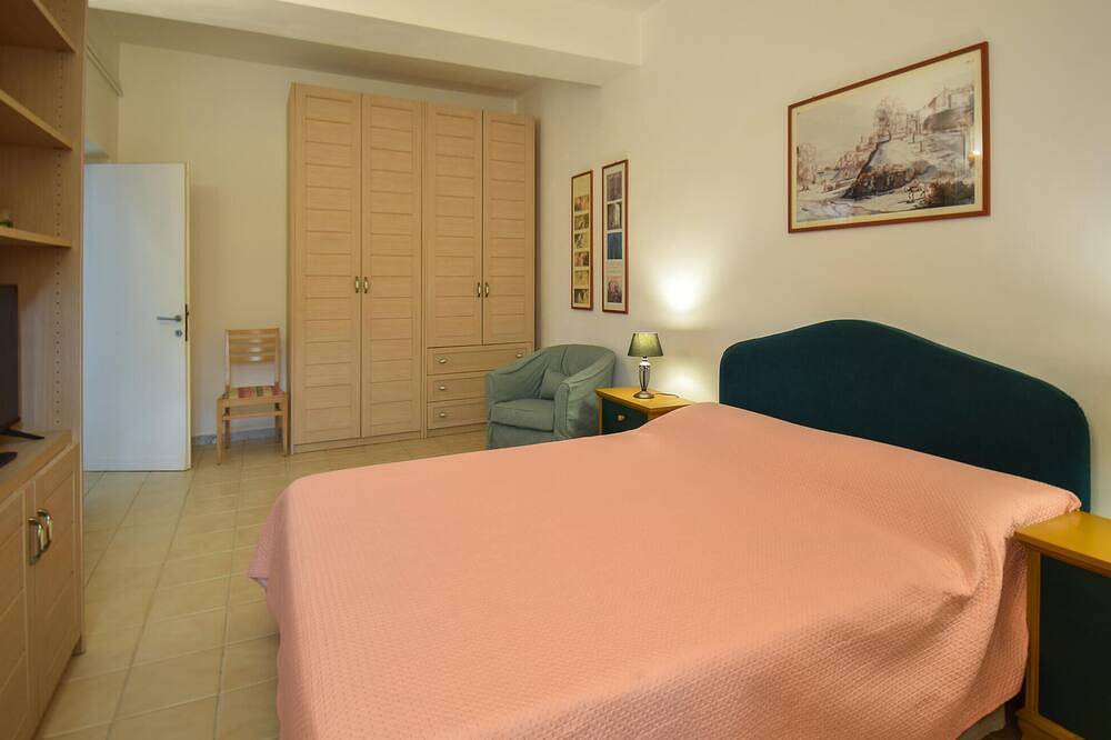 Ganze Wohnung, Cozy apartment in Anguillara Sabazia with Wifi in Anguillara Sabazia, Braccianosee