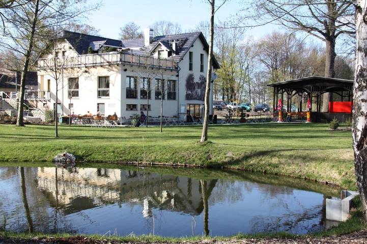 Hotel für 2 Personen, mit Balkon und Terrasse sowie Garten und Ausblick in Teichland