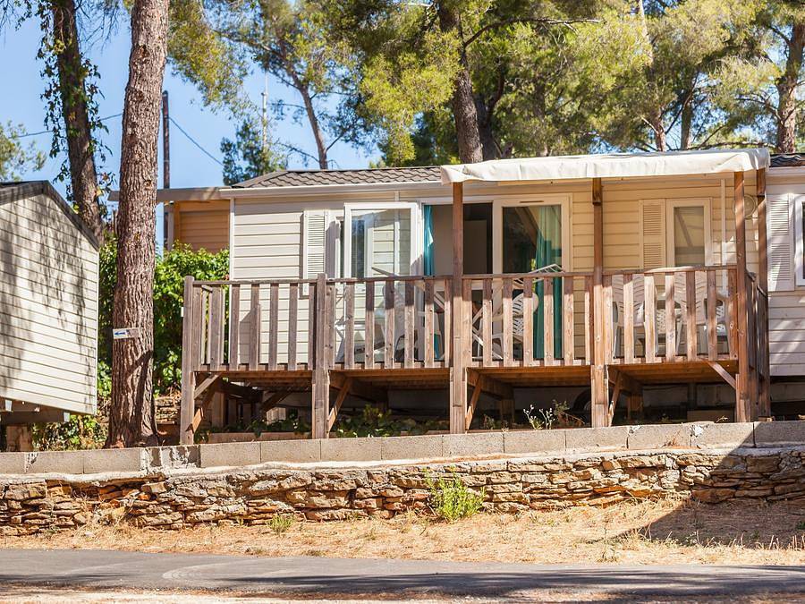 Camping La Baie des Anges - Mobilhome 6 personas - Classic | 3 Dormitorios | 6 Pers | Terraza elevada | Aire acondicionado in La Ciotat, Marsella region