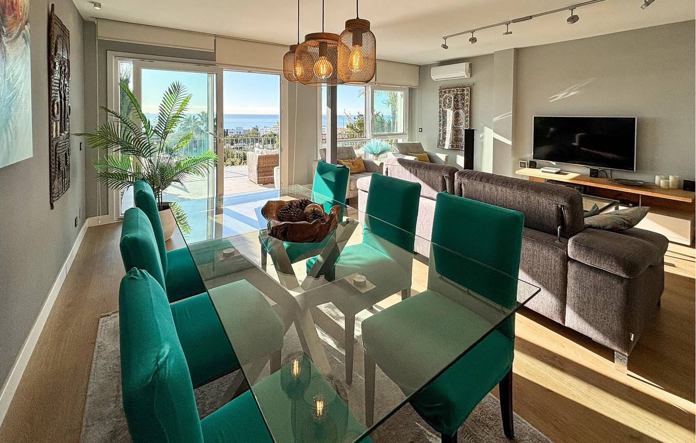 Meerblick-Apartment mit Pool & Terrasse, Garage - 800m bis Playa Los Claros in Torre de Benagalbón, Rincón de la Victoria