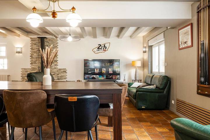 Location de vacances pour 8 personnes, avec Terrasse à Mulsanne