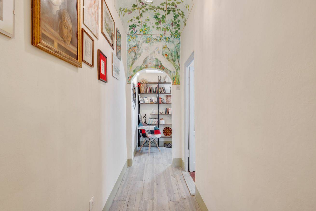 Entire apartment, The Artist's Nest in Florence city center, Florence