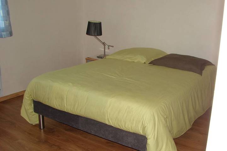 Location de vacances pour 6 personnes, avec jardin et terrasse à Yvias - 2