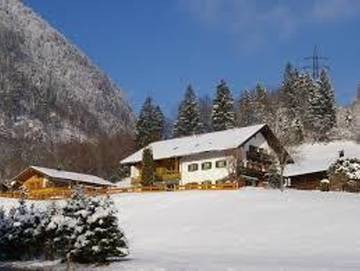 Ferienwohnung für 3 Personen, mit Balkon und Garten in Schneizlreuth