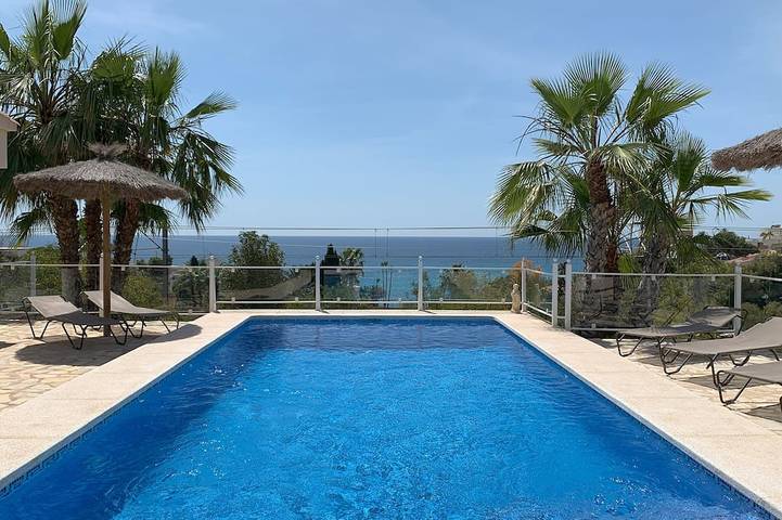 Villa pour 8 personnes, avec jardin et terrasse à El Campello