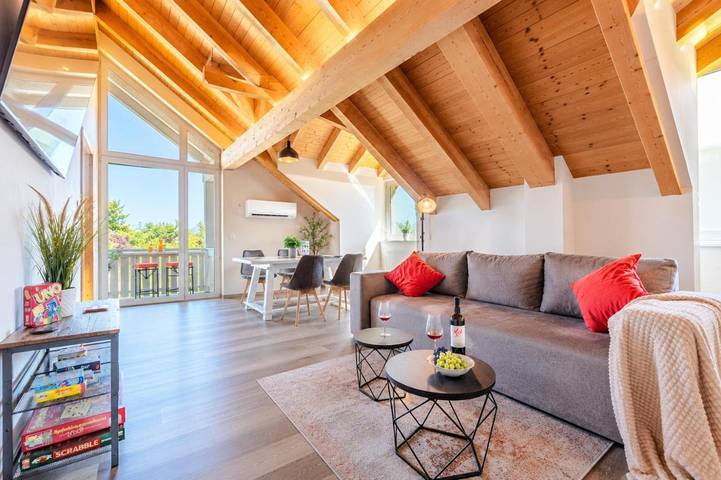 Ferienwohnung für 5 Personen, mit Ausblick und Balkon sowie Seeblick