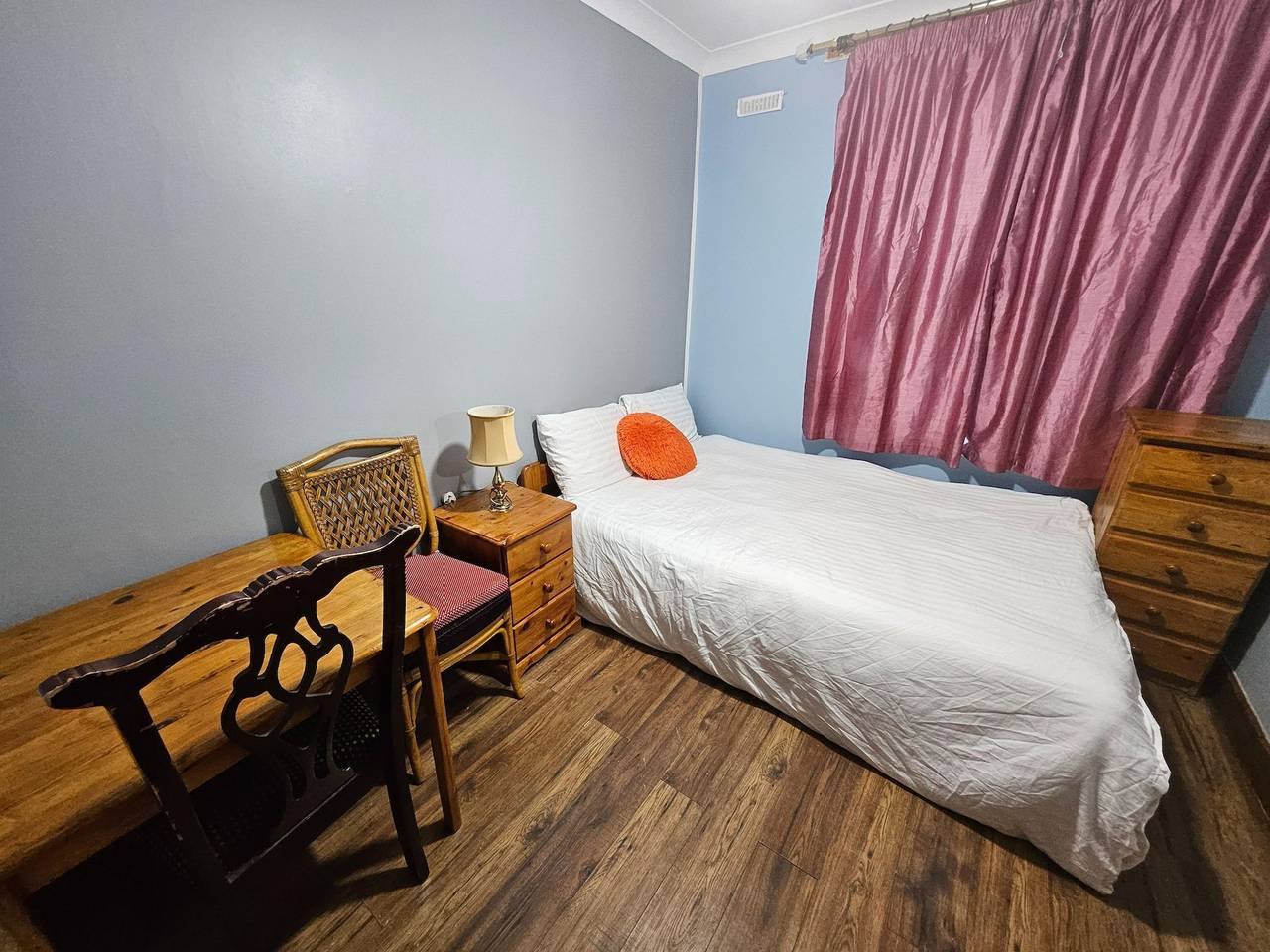 Apartamento entero, Snoozeden Wellesley Slough Station |  Double Room in Slough, Berkshire