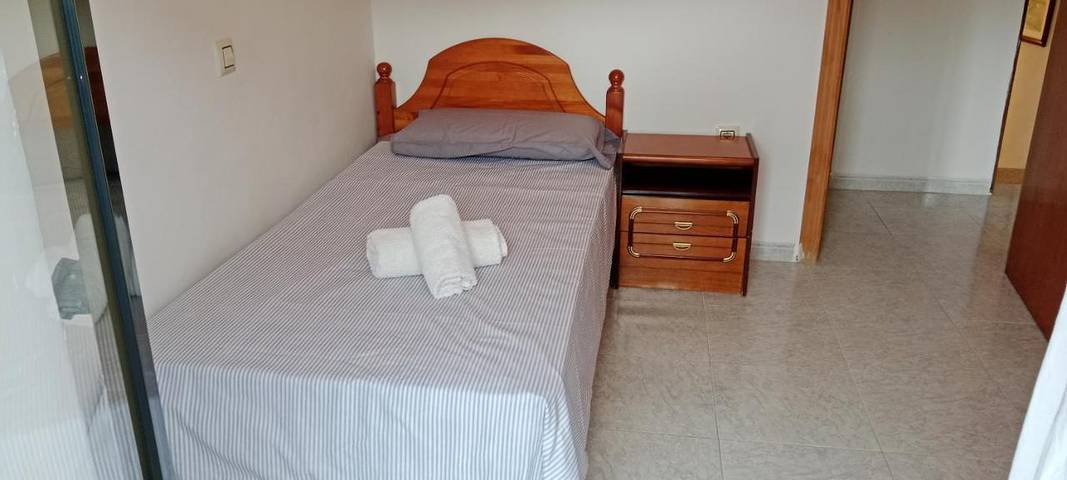 Casa rural para 8 personas, con Balcón además de Terraza y Vistas en Aldeaquemada - 4