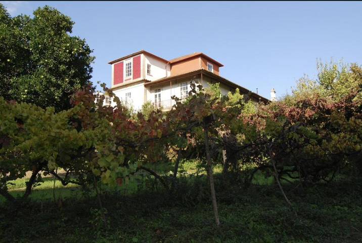 Casa rural para 8 personas, con Balcón y Terraza además de Jardín y Vistas en Amarante - 4