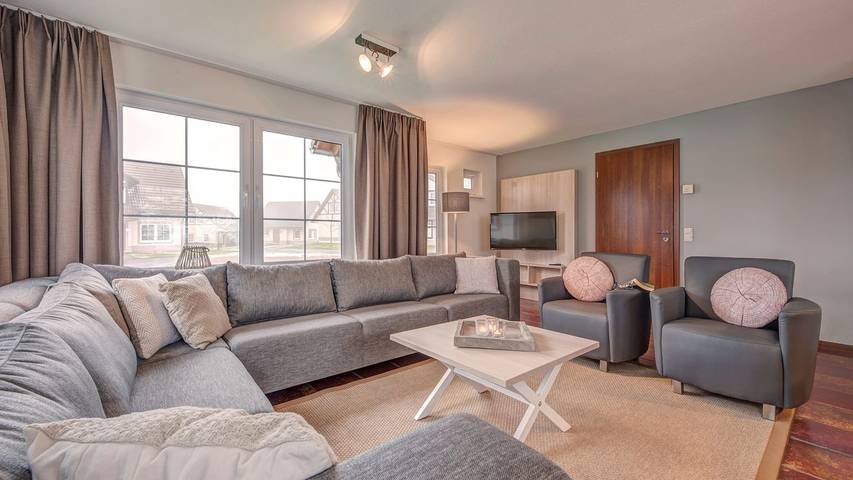 Ferienhaus für 12 Personen, mit Garten und Terrasse sowie Pool und Sauna - 1