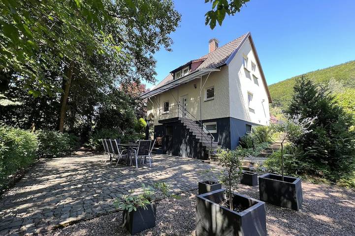 Ferienhaus für 8 Personen, mit Terrasse und Garten