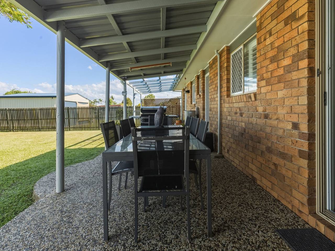 Appartement entier, Maison lumineuse de 3 chambres près des plages in Urangan, Hervey Bay