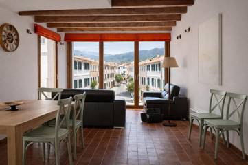 Gîte pour 4 personnes, avec balcon et vue à Mercadal