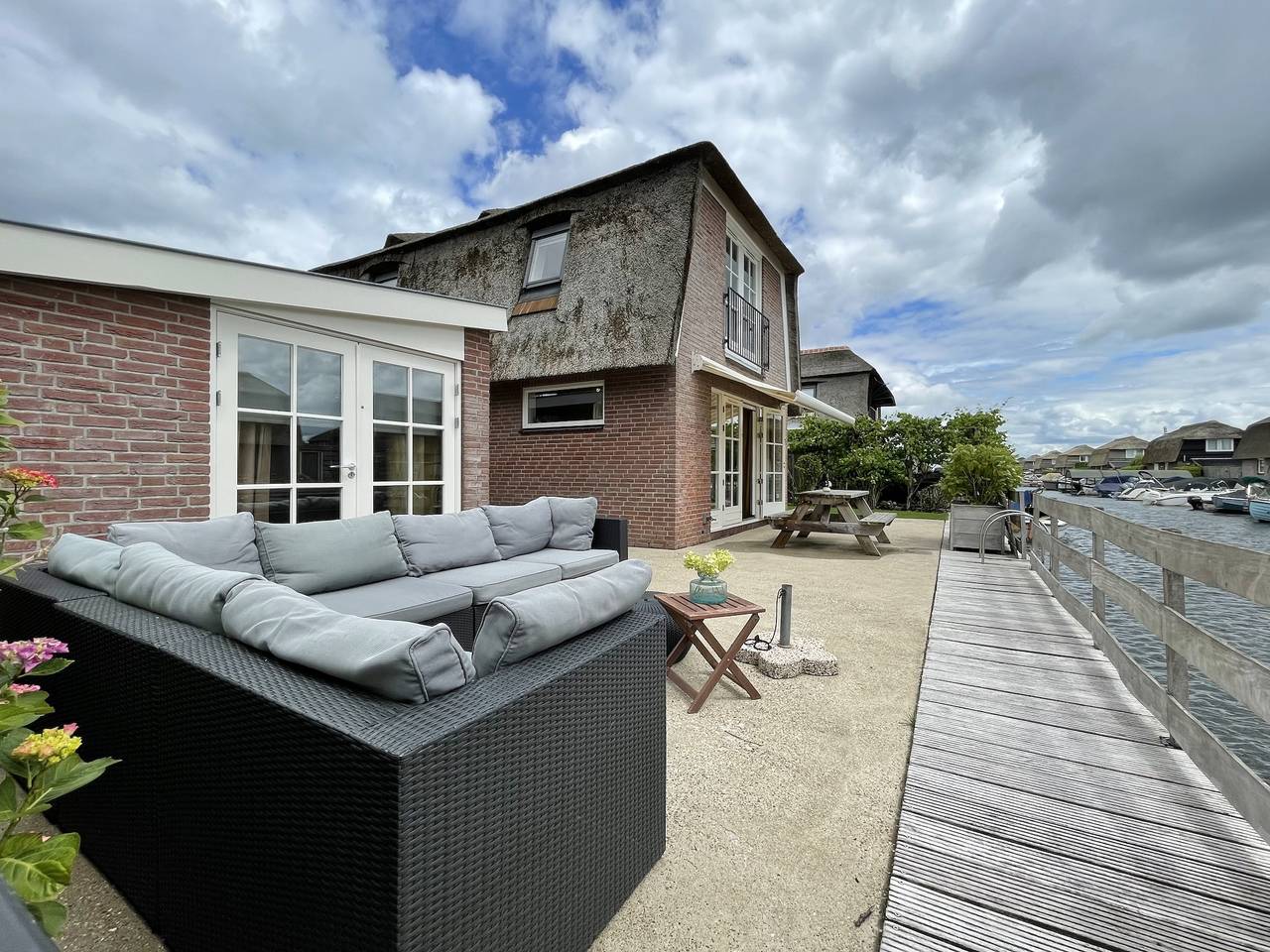 Droomvilla Vakantiehuizen — Waterstaete Villa 6 (copy) in Breukelen, Groene Hart