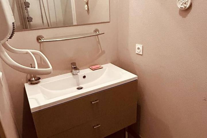 Entire apartment, Large, comfortable apartment right in the center of town, ideal for families. in Villefranche-de-Rouergue, Aveyron