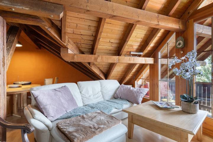 Appartement entier, Appartement 'Adlerhorst' avec vue sur montagne et balcon in Stühlingen, Forêt-Noire du Sud