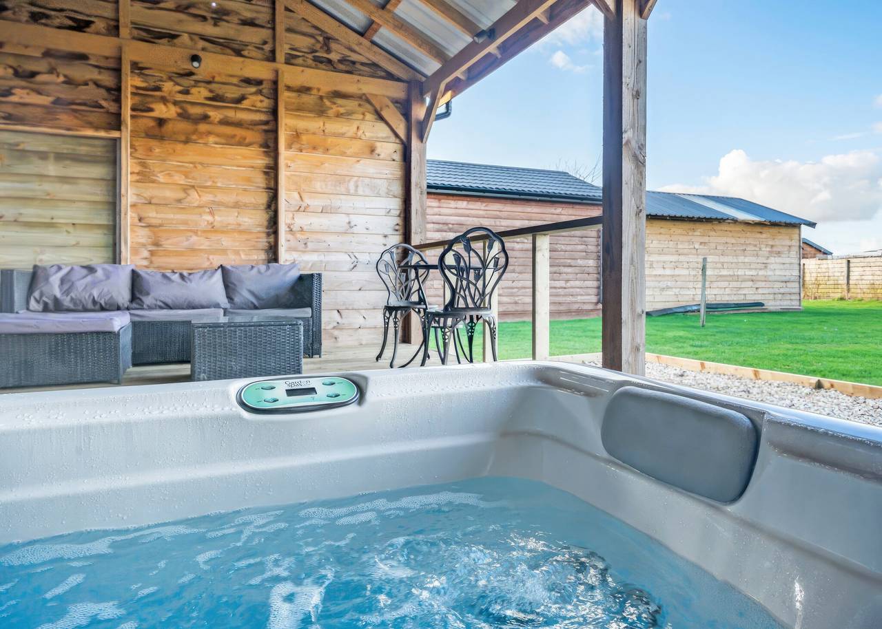 Willow Deluxe Pod in Worcestershire