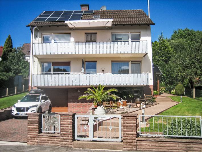 Ferienwohnung für 6 Personen, mit Balkon und Garten in Landkreis Holzminden