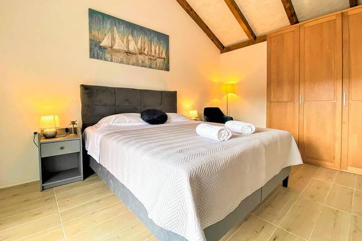 Luxurious home in Vrgorac in Makarska Riviera