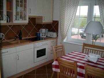 Ferienhaus mit Meerblick für 7 Personen, mit Terrasse und Garten, kinderfreundlich in Ostfriesland