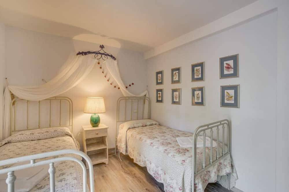 Bellissima villa nel parco con vista spettacolare e piscina in Spoleto, Perugia e dintorni