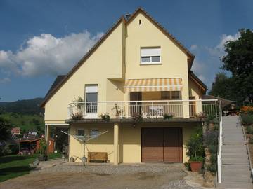 Gîte pour 4 personnes, avec terrasse et jardin à Orbey