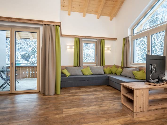 Chalet für 8 Personen, mit Balkon und Pool sowie Sauna in Saalbach - 3
