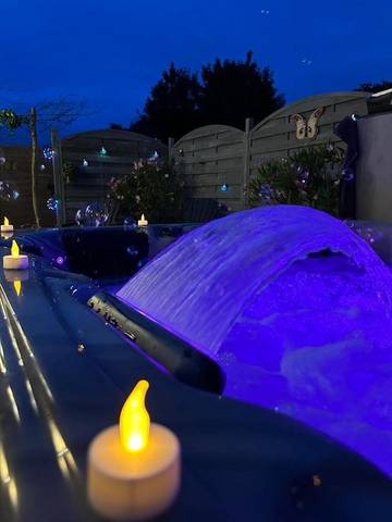 Gîte pour 2 personnes, avec jacuzzi et terrasse à Saint-Contest