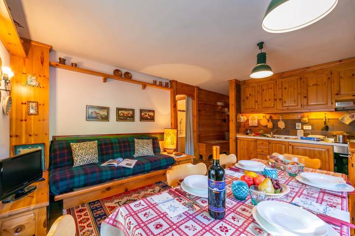 Ganze Wohnung, Casa Cisi ski in-Ski out 20m in Livigno (Stadt), Livigno
