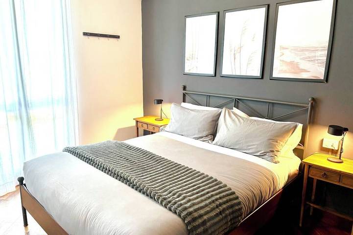 Ganze Wohnung, Geräumige und einladende Wohnung im Erdgeschoss mit privatem Garten in Bellagio, Gemeinde Bellagio