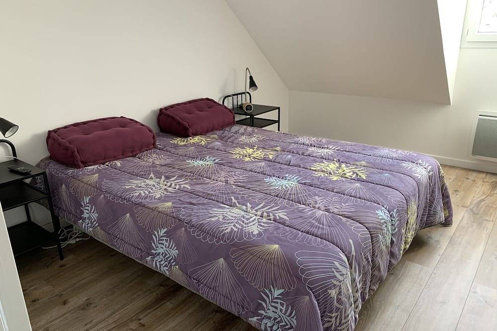 Charming Cottage Near Quend Beach: 2Br, Garden, Parking in Quend Plage, Quend