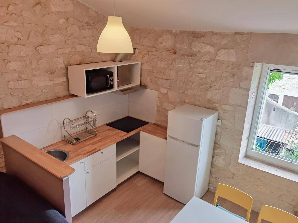 Studio in Beaucaire, Région de Nîmes