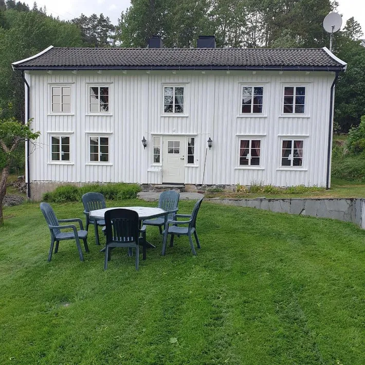 Ferienhaus für 8 Personen, mit Ausblick und Garten sowie Terrasse - 1