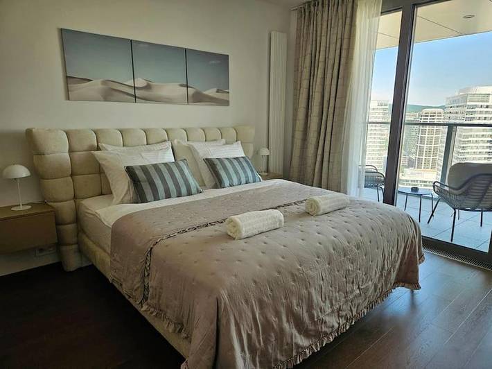 Ferienwohnung für 4 Personen, mit Ausblick und Terrasse in Bratislava