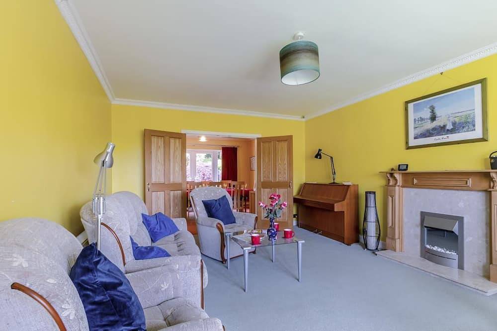 4 Bed in Ilkley (oc-ds168) in Ilkley, West Yorkshire