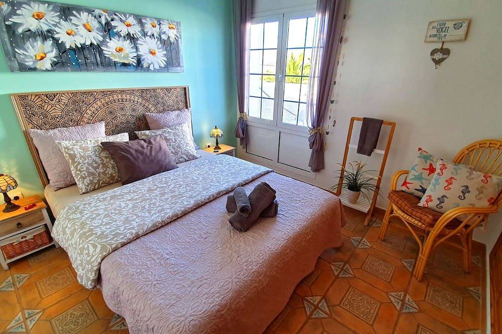Casa Blanca max. 4 persons -Wifi -with sea view -2 bedrooms in Tarajalejo, Tuineje
