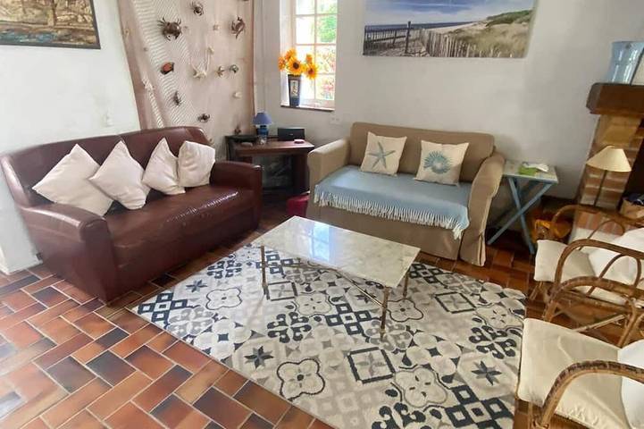 Gîte pour 6 personnes, avec jardin à Barzan - 3