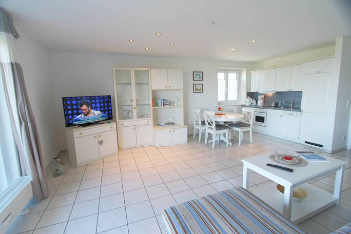 Ferienwohnung für 2 Personen, mit Terrasse in Wenningstedt - 4