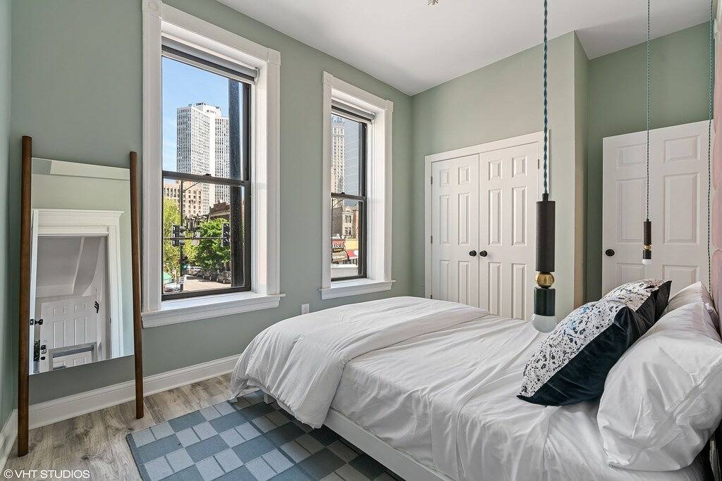 Hotel for 8 Guests in Chicago, Cook County