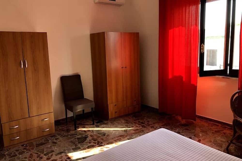 Appartamento intero, Villetta Municipio ideale per  gruppi di amici e famiglie in Castrignano del Capo, Golfo di Taranto