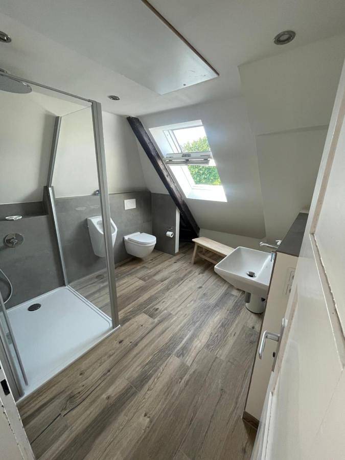 Ganze Ferienwohnung, Double Room with Private Bathroom in Mülheim an der Ruhr, Ruhrgebiet