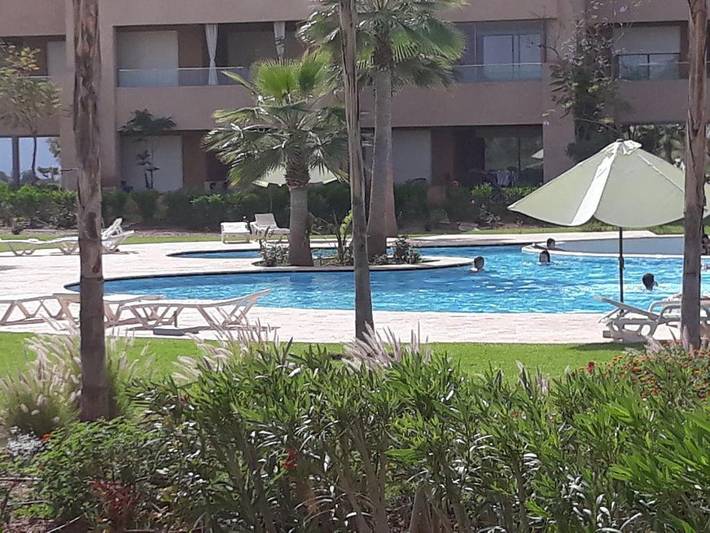 Apartamento de vacaciones para 5 personas, con jardín además de vistas y piscina - 1