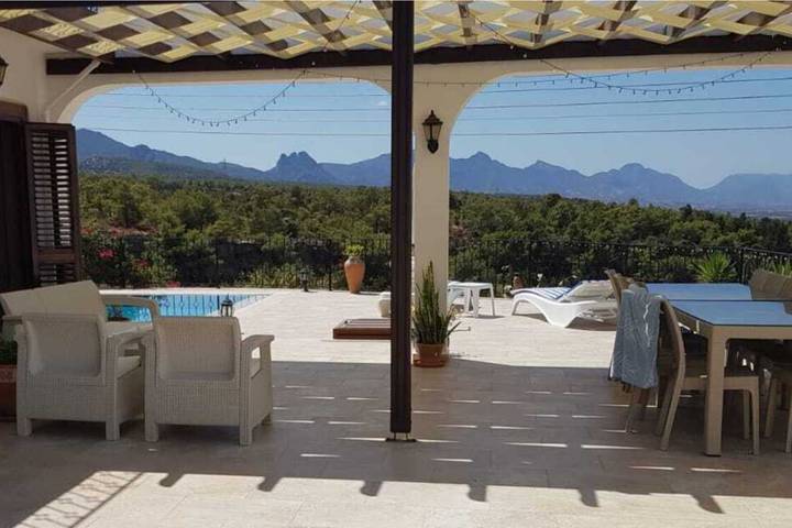 Villa für 9 Personen mit Pool in Nordzypern
